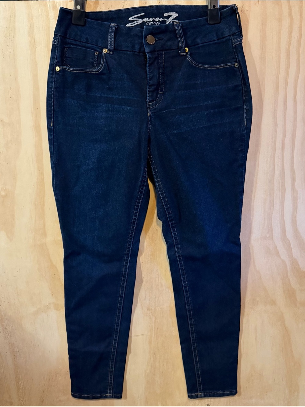 Seven7 Women's 12 Stretch Skinny Jeans Dark Blue EUC